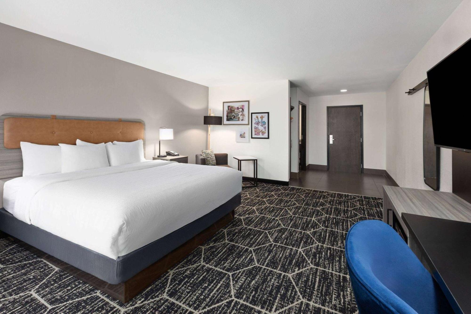 La Quinta Inn & Suites By Wyndham Меридиан Экстерьер фото